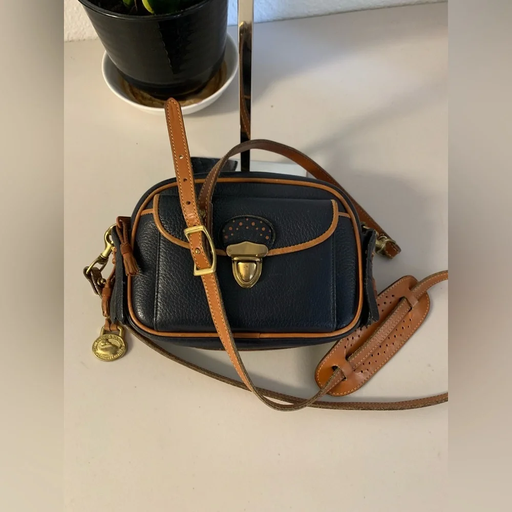 💕👜Dooney & Bourke Crossbody/ Coin Purse AWL - Picture 12 of 16